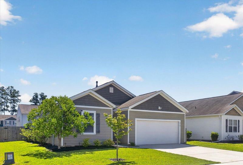 212 Rubles Ln, Moncks Corner, SC 29461