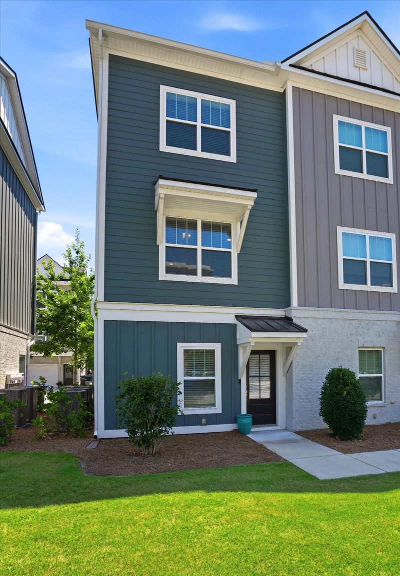 1256 Allusion Ln, Mount Pleasant, SC 29466