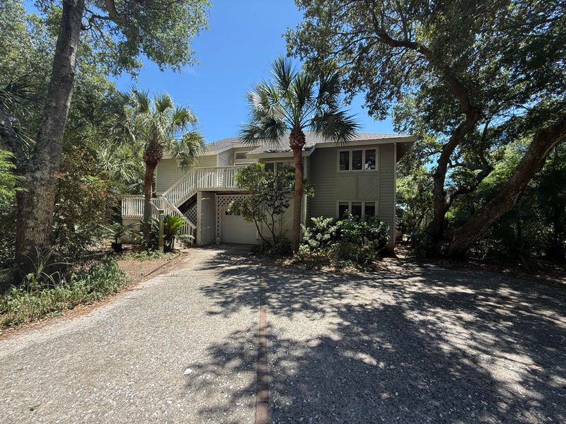 3 Barnacle Row, Isle Of Palms, SC 29451