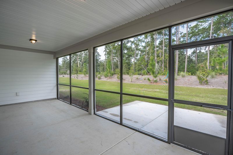 645 Coral Bells Ln, Summerville, SC 29483