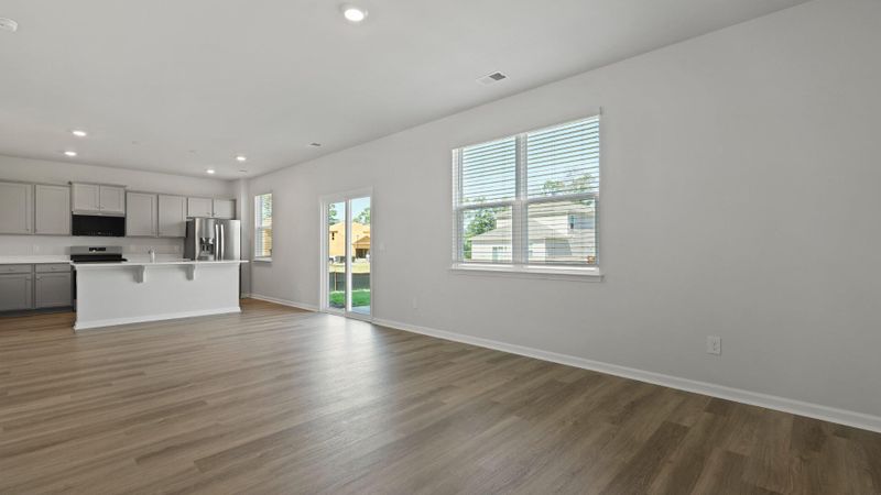 9029 Salamander Rd, North Charleston, SC 29406