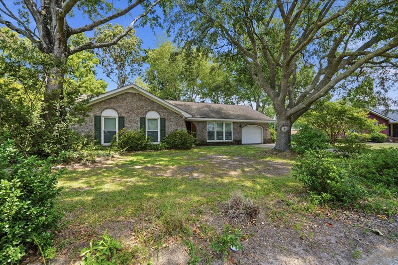 1828 Gun Club Rd, Charleston, SC 29414