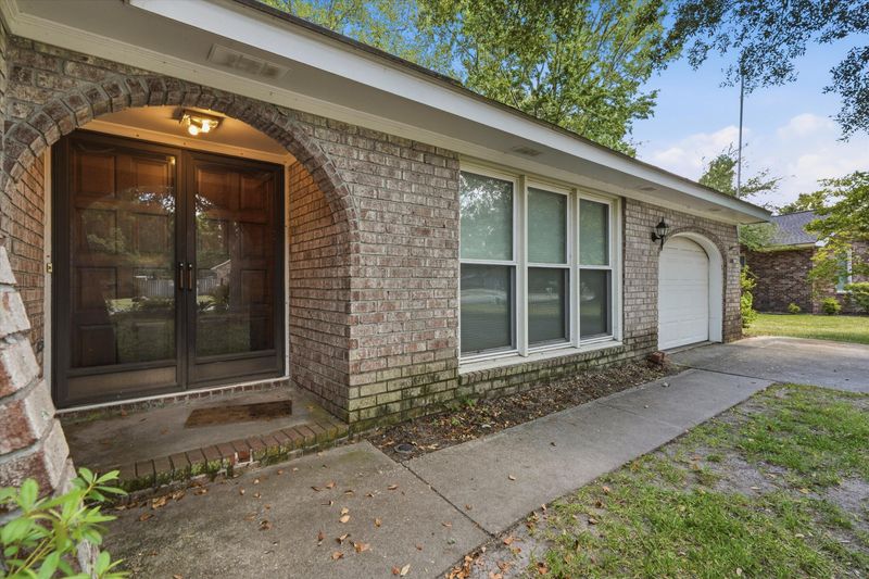 1828 Gun Club Rd, Charleston, SC 29414