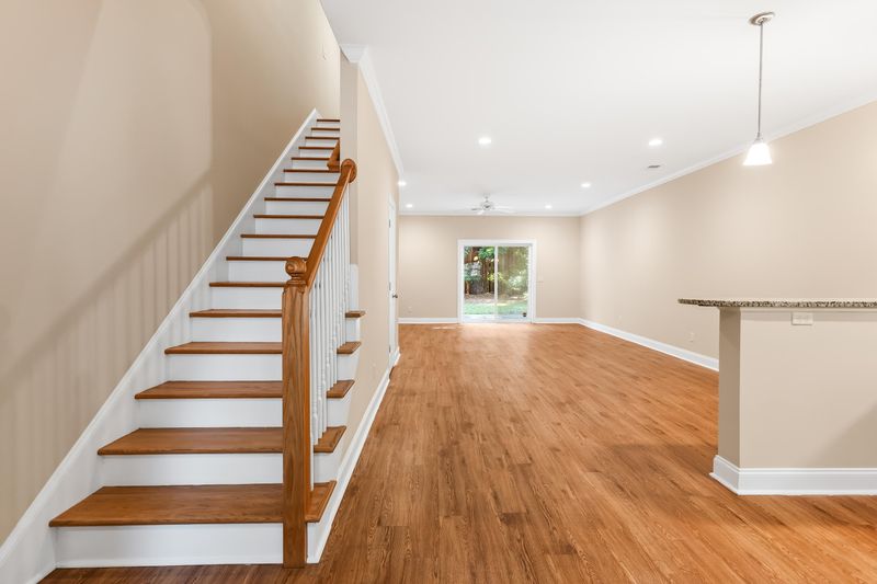 4946 Date Palm Dr, North Charleston, SC 29418