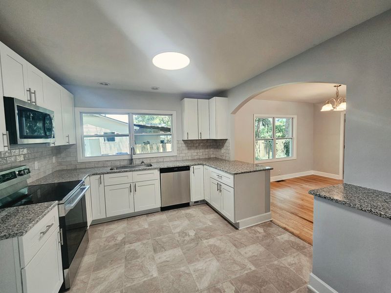 2446 Cherokee Hall Ln, Charleston, SC 29414