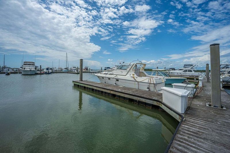 66 We 10th St #D-21, Folly Beach, SC 29439