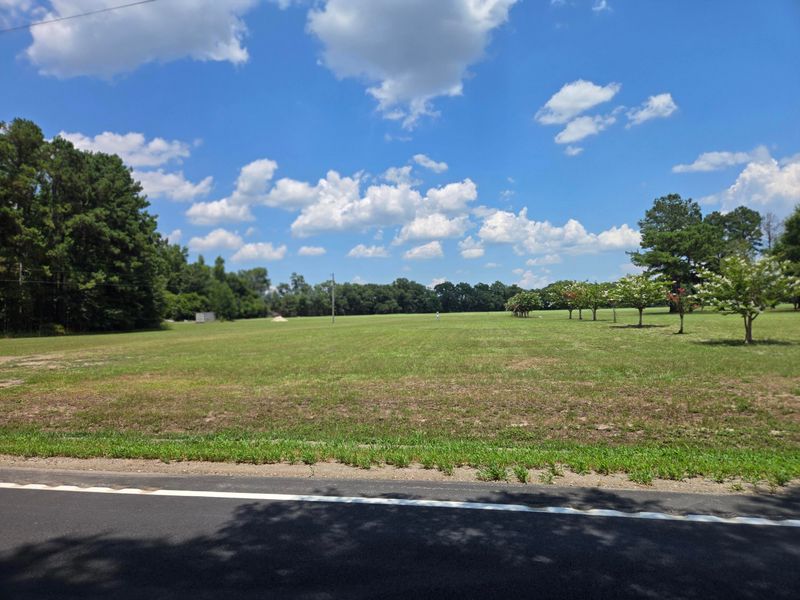 964 Wire Rd, Dorchester, SC 29437
