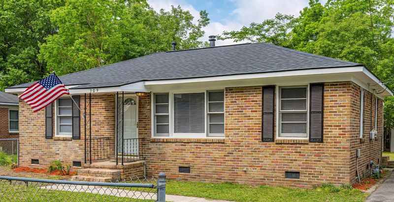 309 Annette Dr, Goose Creek, SC 29445
