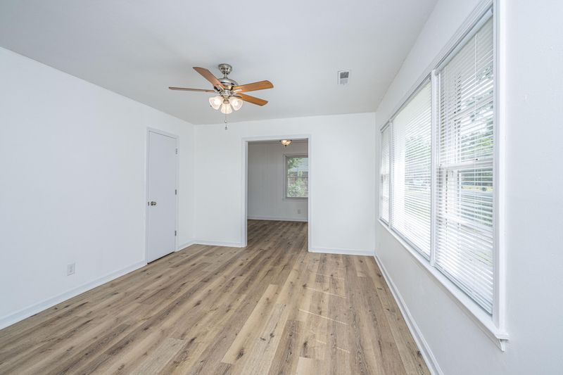309 Annette Dr, Goose Creek, SC 29445