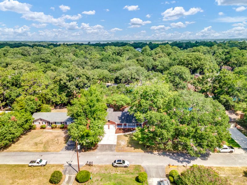 1324 Coleridge St, Charleston, SC 29407