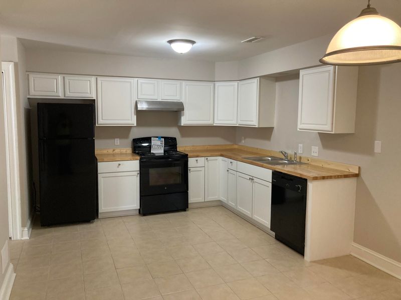 1290 Sumner Ave, North Charleston, SC 29406