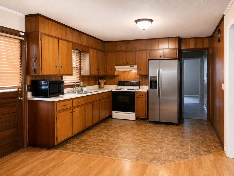 1247 Peurifoy Rd, Walterboro, SC 29488