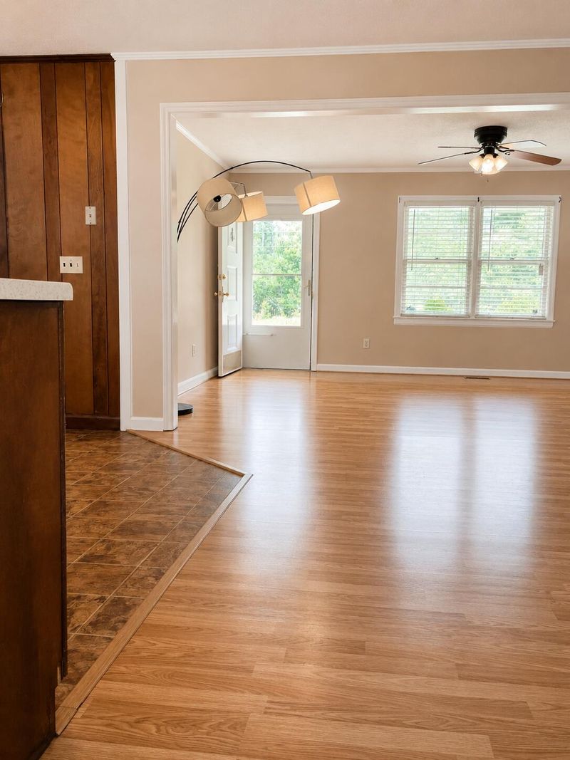1247 Peurifoy Rd, Walterboro, SC 29488