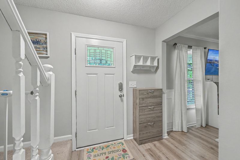 101 Margate Cir, Goose Creek, SC 29445