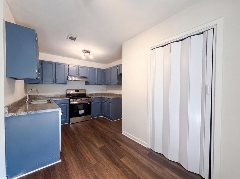 6297 Rolling Fork Rd #Apt G, North Charleston, SC 29406
