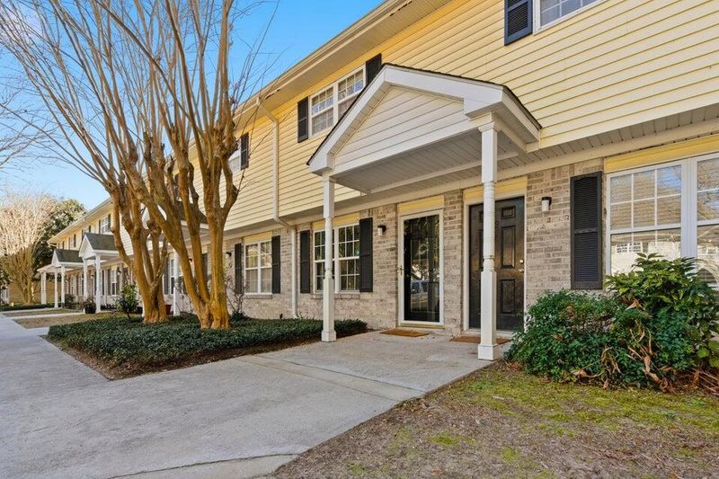 507 Stinson Dr #8d, Charleston, SC 29407