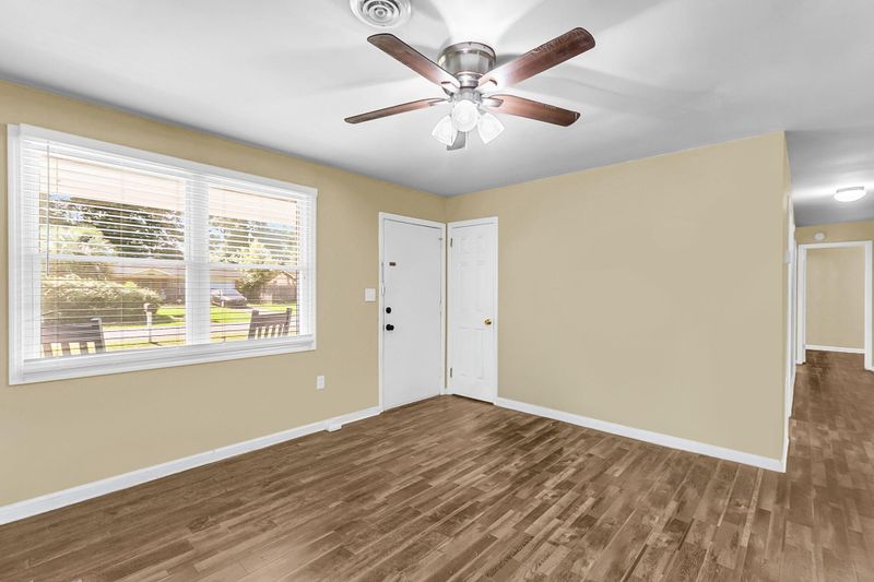 216 Gardenia St, Summerville, SC 29483