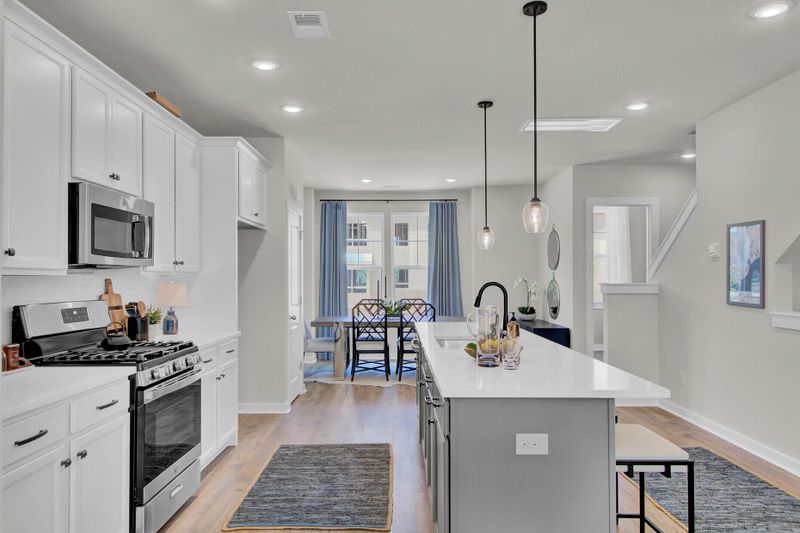 467 Caledon Ct, Johns Island, SC 29455