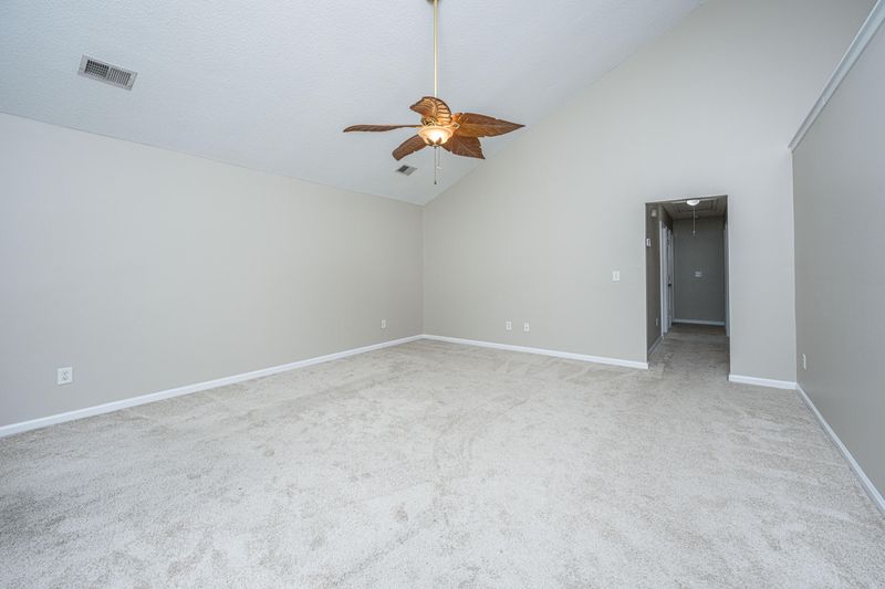 252 Trickle Dr, Summerville, SC 29483