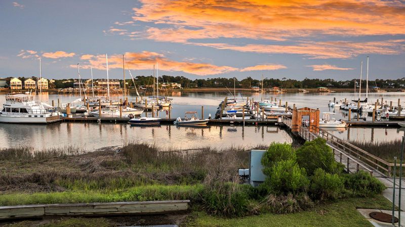 63 W Mariners Cay Dr, Folly Beach, SC 29439