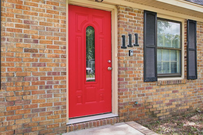 111 Miley Dr, Summerville, SC 29485