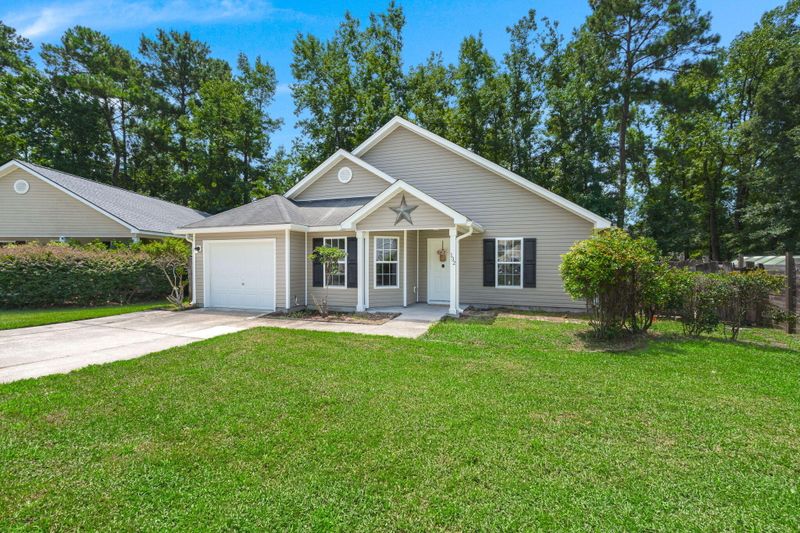 132 Coronet St, Summerville, SC 29483