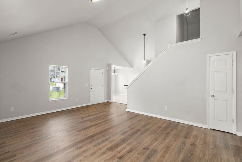 132 Coronet St, Summerville, SC 29483