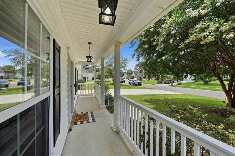 302 Lakewind Dr, Moncks Corner, SC 29461