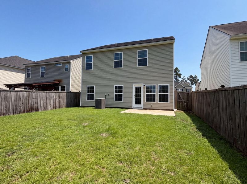 747 Redbud Ln, Summerville, SC 29486