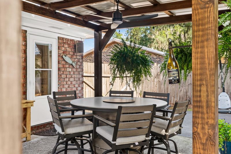 8 San Miguel Rd, Charleston, SC 29407