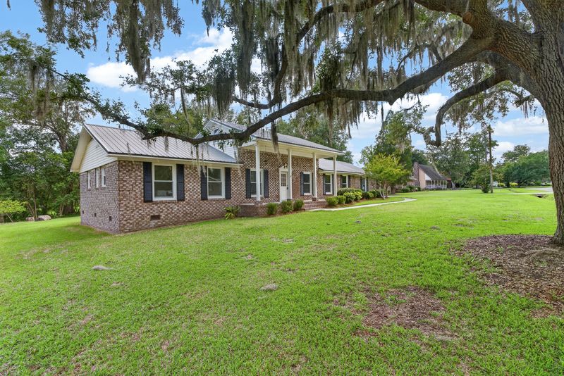 1322 Old Fort Rd, Moncks Corner, SC 29461