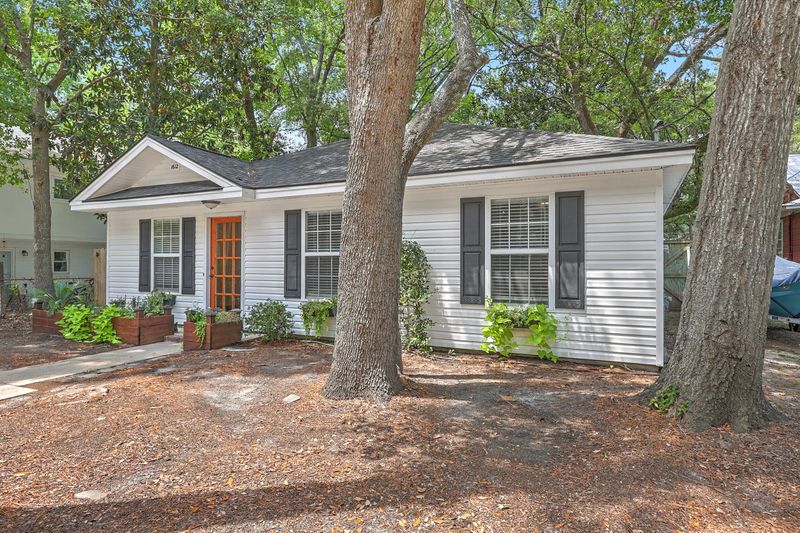 1612 Poinsettia Rd, Charleston, SC 29407