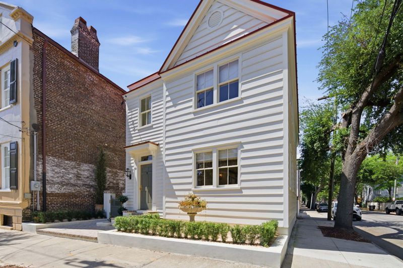 55 Elizabeth St, Charleston, SC 29403