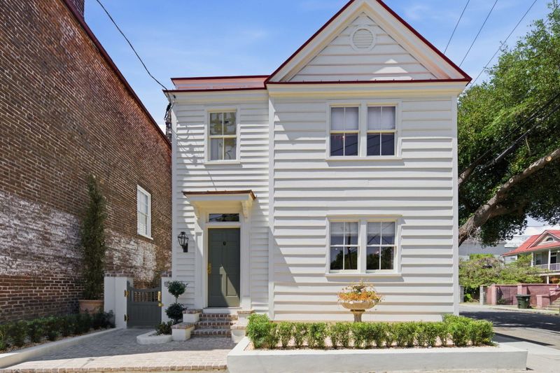 55 Elizabeth St, Charleston, SC 29403
