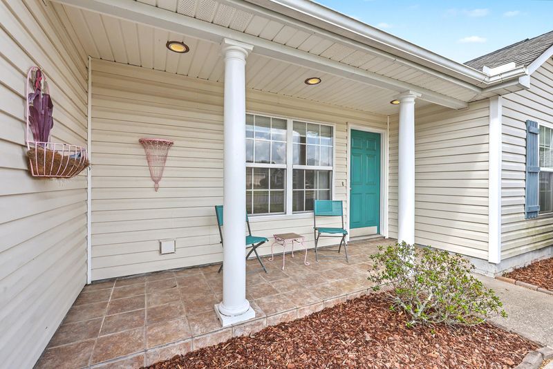 1944 Staffwood Rd, Johns Island, SC 29455