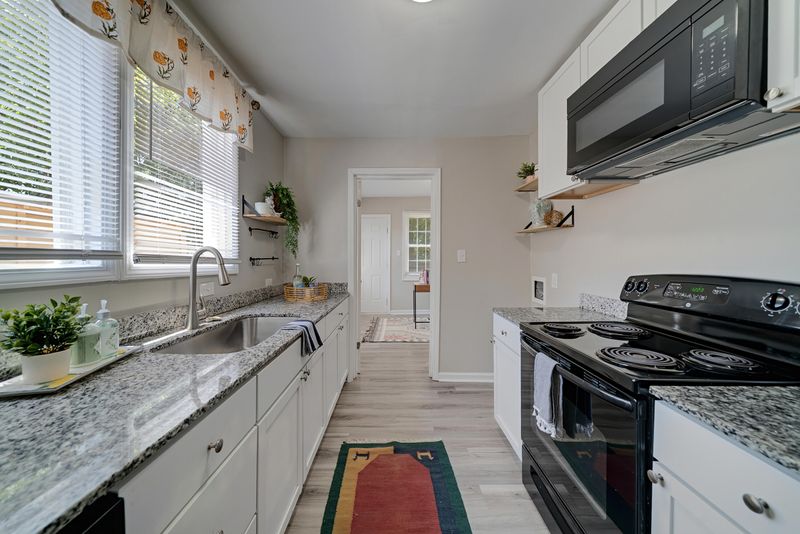 3047 Chicora Ave, North Charleston, SC 29405