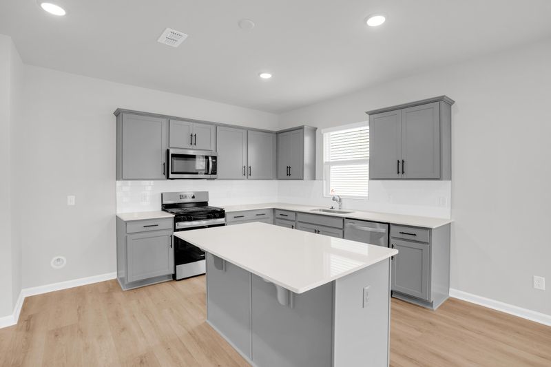 857 Meadowbrook Ln, Summerville, SC 29486