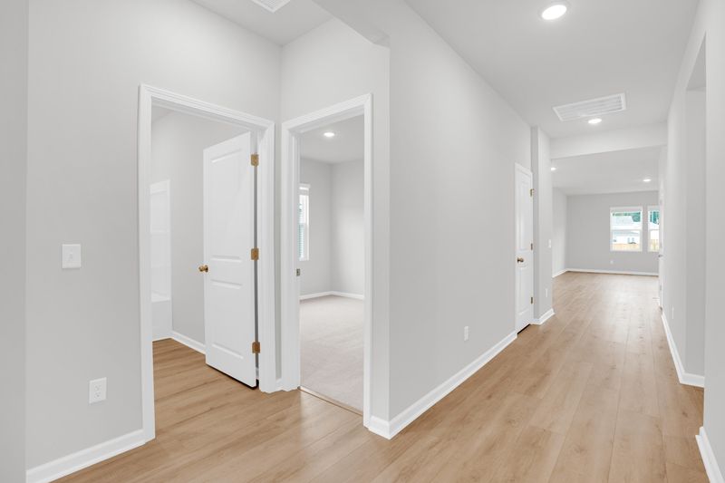 829 Meadowbrook Ln, Summerville, SC 29486