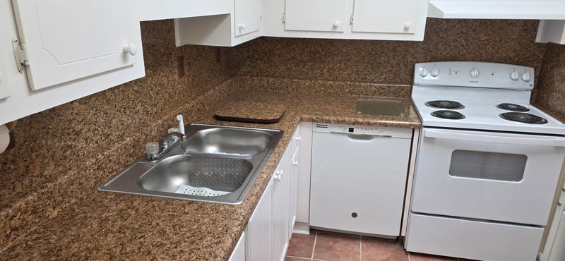 5031 Popperdam Creek Dr, North Charleston, SC 29418