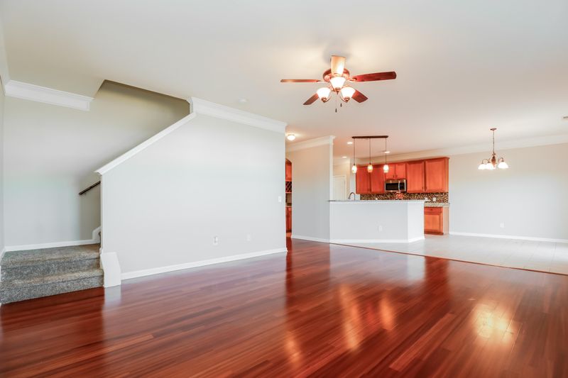 302 Sanctuary Park Dr, Summerville, SC 29486