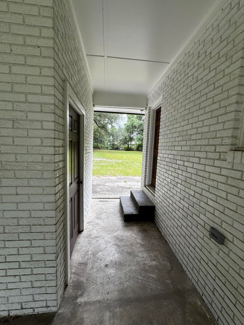 618 Boone Hill Rd, Summerville, SC 29483