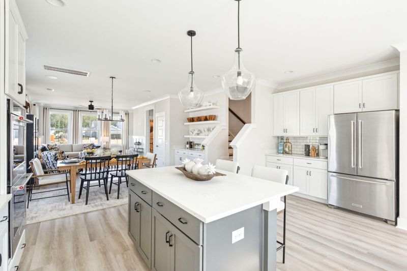 200 Sandy Bend Ln, Summerville, SC 29486