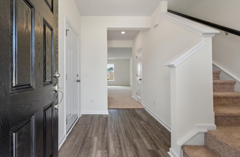 220 Silk Oak Dr, Moncks Corner, SC 29461