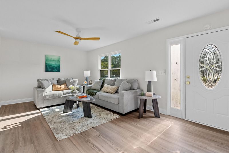 11 Hunters Ct, Goose Creek, SC 29445