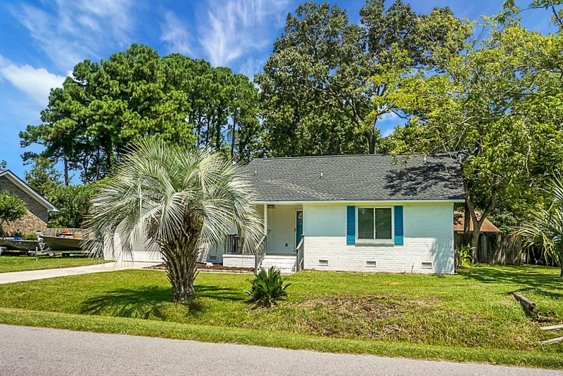 1520 Wakendaw Rd, Mount Pleasant, SC 29464