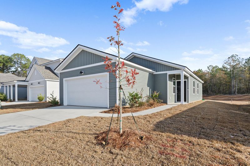 831 Meadowbrook Ln, Summerville, SC 29486