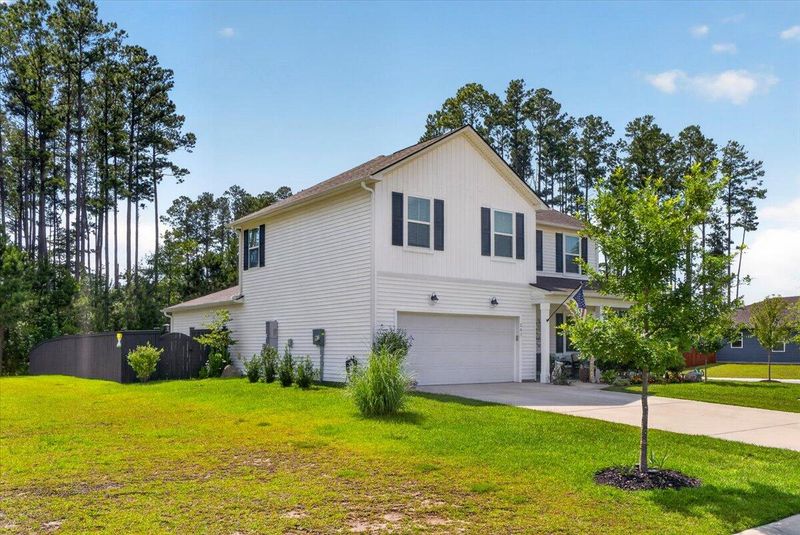 241 Shadybrook Dr, Summerville, SC 29486
