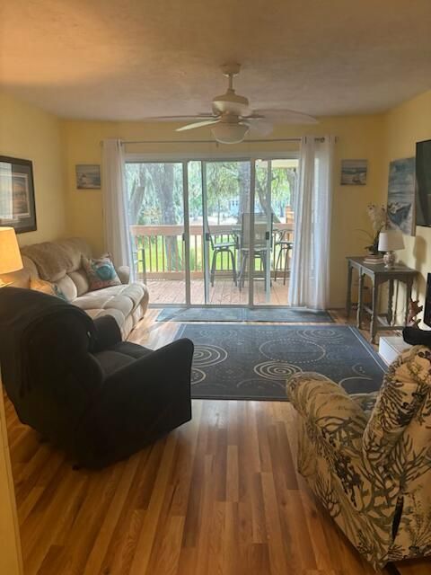 333 Sea Cloud Cir #B, Edisto Island, SC 29438