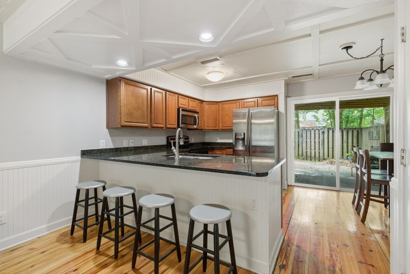 1291 Mathis Ferry Rd, Mount Pleasant, SC 29464