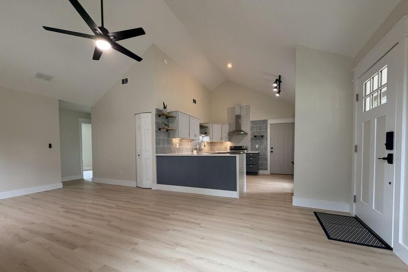 1179 Landsdowne, Charleston, SC 29412